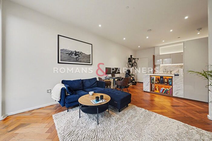 1 Bedroom Flat To Rent In Ambassador Building, Embassy Gardens, Nine Elms, SW11