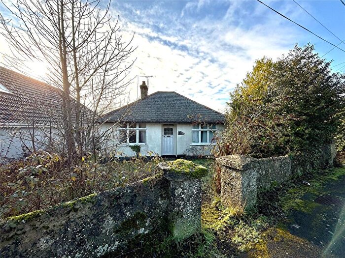 2 Bedroom Bungalow For Sale In Jubilee Road, Fordingbridge, Hampshire, SP6