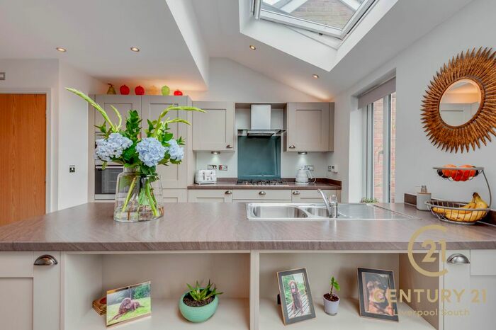 4 Bedroom Detached House For Sale In Pickering Road, Roby, L36