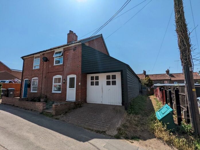 2 Bedroom Cottage To Rent In Prospect Place, Leiston, IP16