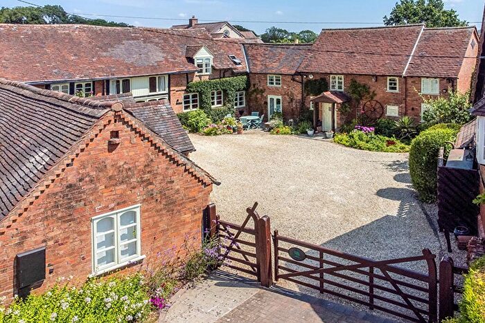 5 Bedroom Barn Conversion For Sale In Langley, Stratford-Upon-Avon, CV37