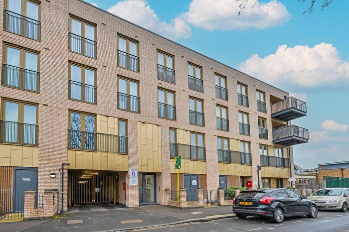 2 Bedroom Flat To Rent In Shipman Road, Royal Docks, London, E16