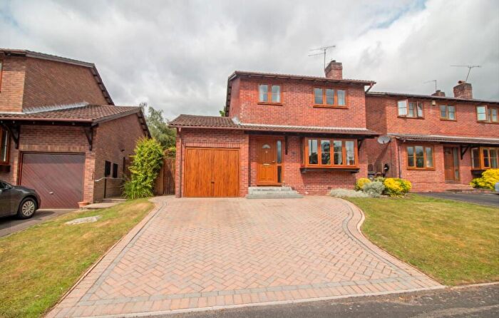 3 Bedroom Detached House For Sale In Dornmere Lane, Waterlooville, PO7
