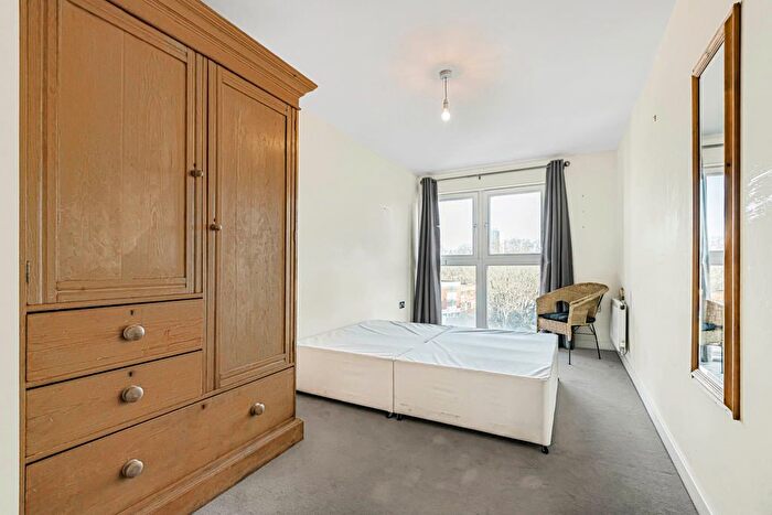 1 Bedroom Flat To Rent In Jacob House, Amhurst Road, London, E8