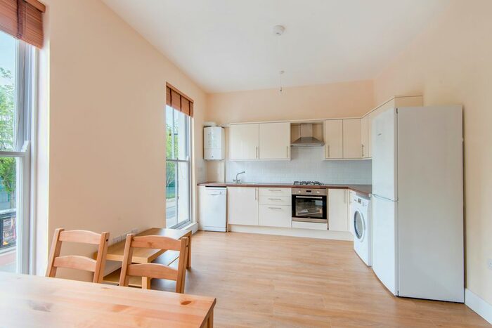 2 Bedroom Flat To Rent In Malden Road, London, NW5