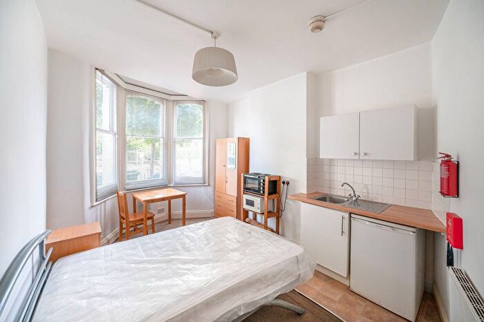 Studio To Rent In Sumatra Road, West Hampstead, London, NW6