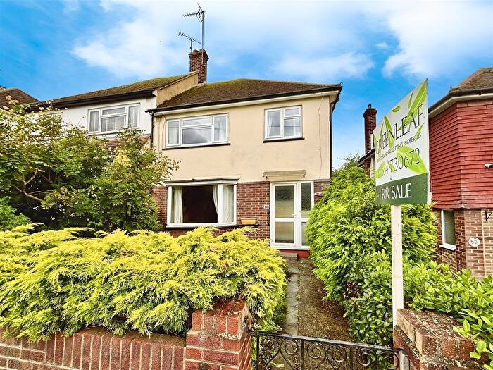 3 Bedroom Semi-Detached House For Sale In Warwick Crescent, Borstal, Rochester, ME1