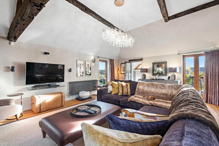 4 Bedroom Barn Conversion For Sale In The Old Stables, Slateley, Tamworth, B78