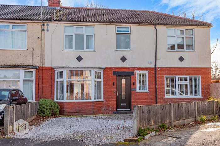 4 Bedroom Semi Detached House For Sale In Eden Grove, Bolton, Greater Manchester, BL1