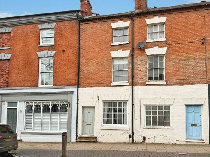 3 Bedroom Town House For Sale In West Street, Warwick, CV34