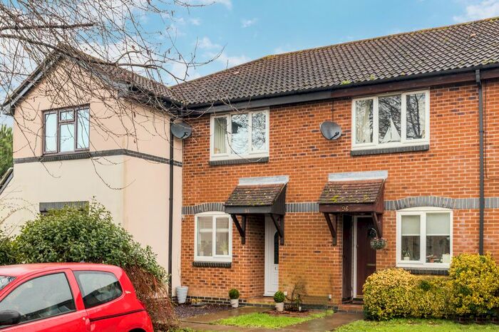 2 Bedroom Terraced House To Rent In Wordsworth Mead, Redhill RH1