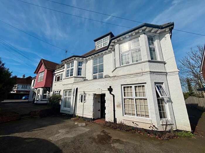 2 Bedroom Flat For Sale In London Lane, Bromley, BR1