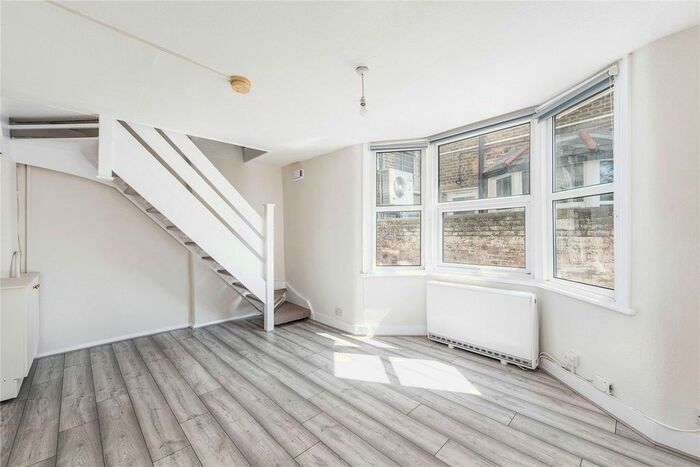 2 Bedroom Detached House To Rent In New Cross Road, London, SE14