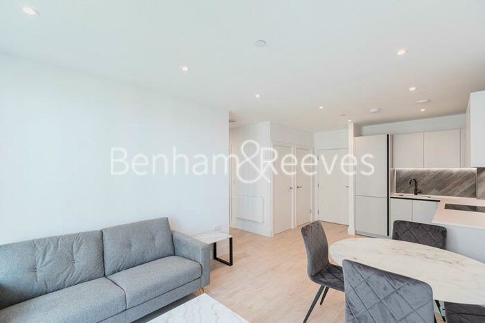 1 Bedroom Apartment To Rent In Memorial Avenue, Slough, SL1