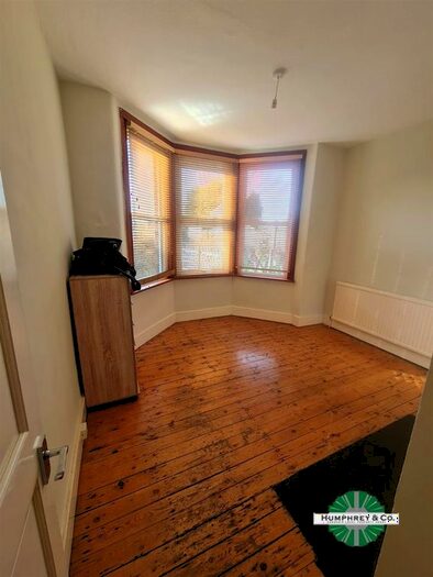 2 Bedroom Property To Rent In Edward Road, London, E17