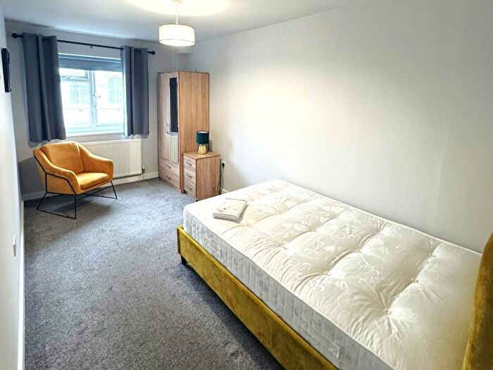 1 Bedroom Flat To Rent In Bridge Street, Town Centre, Northampton, NN1