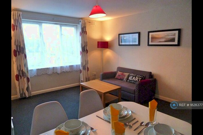 2 Bedroom Flat To Rent In Holloway, London, N7