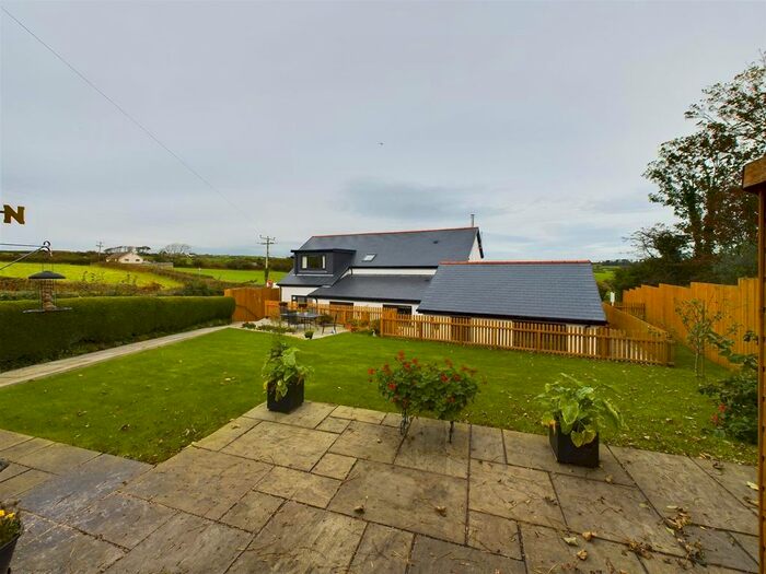 4 Bedroom Detached House For Sale In Pant-Y-Llyn Cottage, Trimsaran Road, Llanelli, SA15