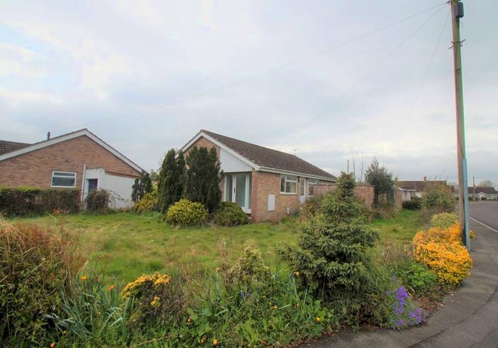 3 Bedroom Bungalow For Sale In Merryfield, Mark, Highbridge, Somerset, TA9