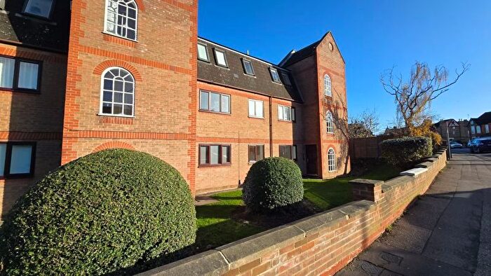 2 Bedroom Flat To Rent In Fletton Avenue, Peterborough, PE2