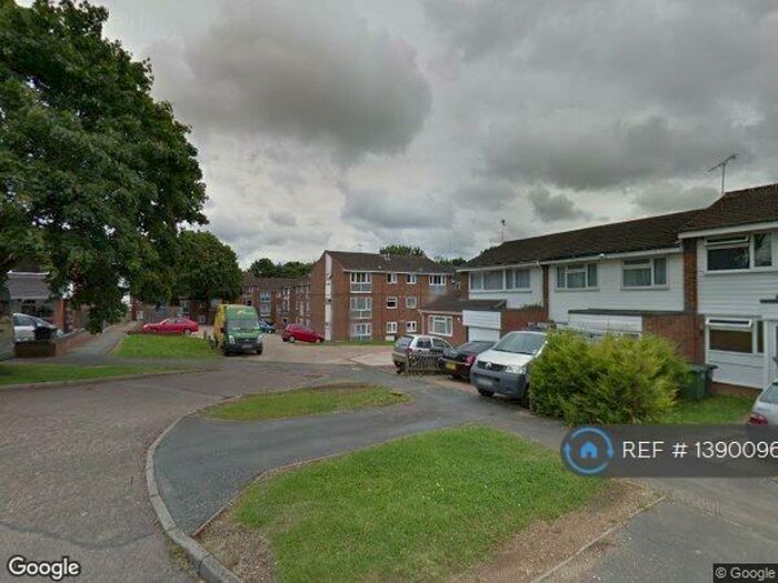 2 Bedroom Flat To Rent In Cleves Road, Hemel Hempstead, HP2
