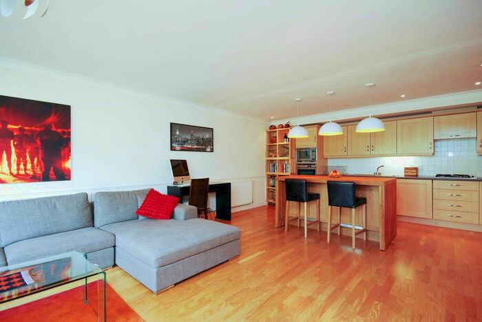 2 Bedroom Flat To Rent In Ferry Quays, Brentford, TW8