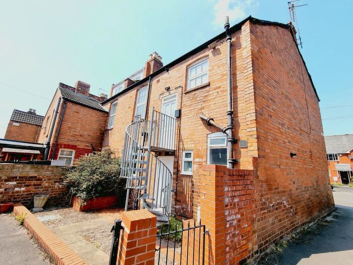 2 Bedroom Flat To Rent In Ground Floor Flat, Ranelagh Terrace, Leamington Spa, CV31