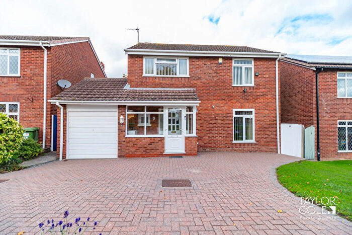 4 Bedroom Detached House For Sale In Arkle, Dosthill, B77