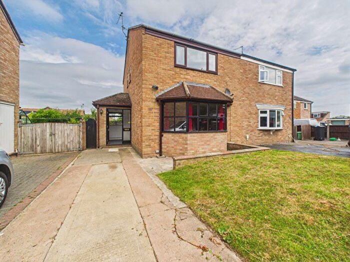 3 Bedroom Semi-Detached House For Sale In Dozule Close, Leonard Stanley, GL10