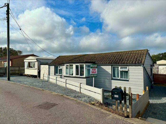 2 Bedroom Detached Bungalow For Sale In The Glebe, Hemsby, Great