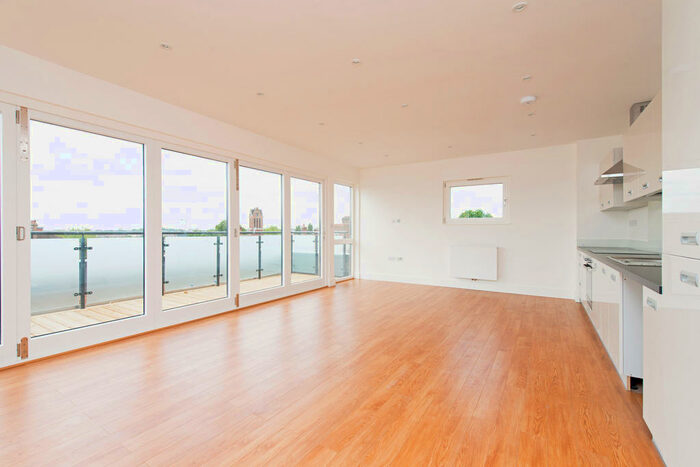 2 Bedroom Apartment To Rent In Hampshire Street, London, NW5