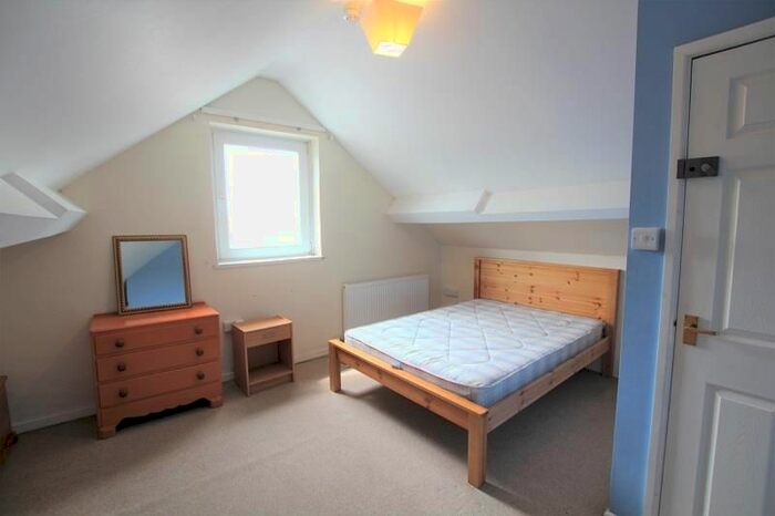 3 Bedroom Property To Rent In Brook Terrace, Llanbadarn Fawr, Aberystwyth, SY23