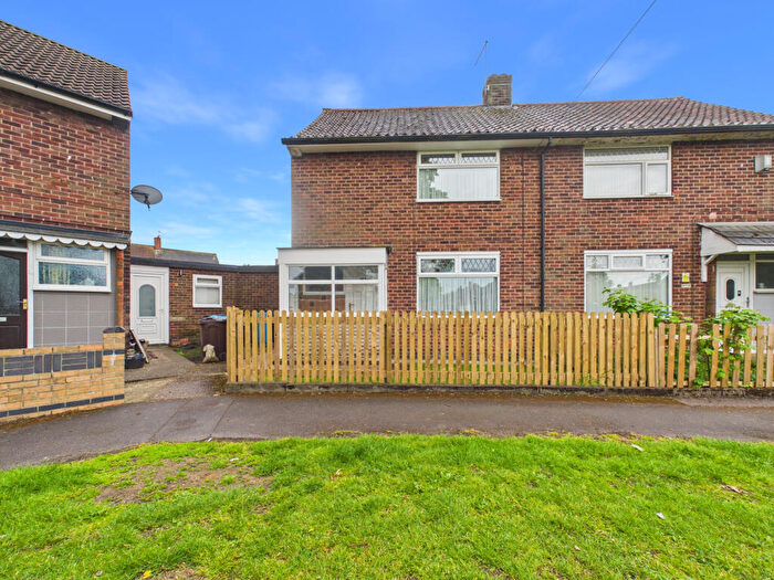 2 Bedroom Semi-Detached House For Sale In Griffin Road, Hull, HU9