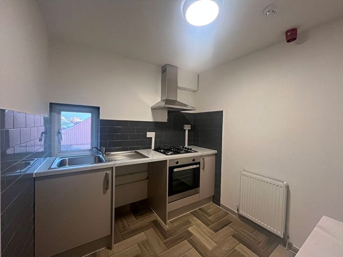 1 Bedroom Flat To Rent In Commercial Road, Newport, NP20