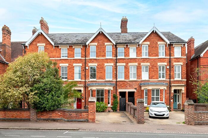 6 Bedroom Town House For Sale In Lansdowne Road, Bedford, MK40