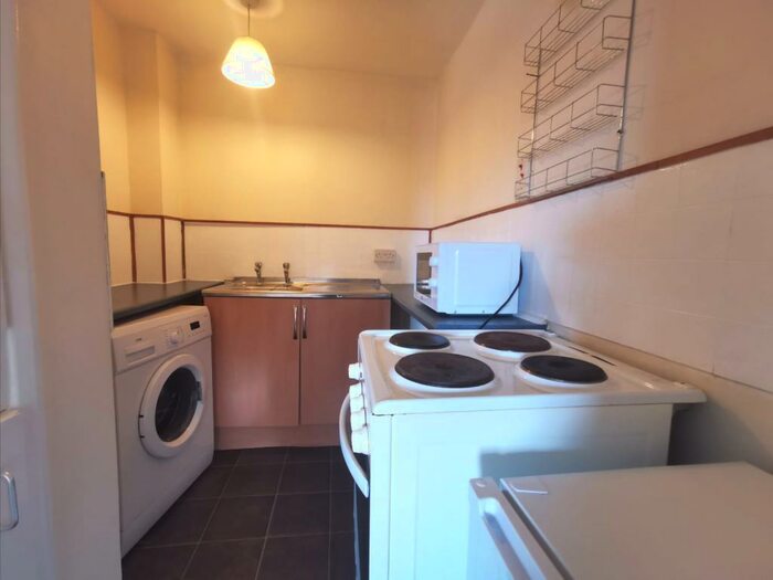 Flat To Rent In Waggon & Horses Lane, Norwich, NR3