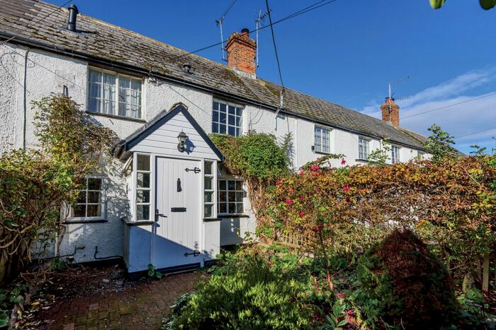 2 Bedroom Terraced House For Sale In Fernham Road, Shellingford, Faringdon, Oxfordshire, SN7