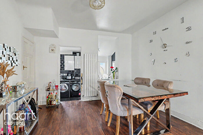 2 Bedroom Terraced House For Sale In Pemdevon Road, Croydon, CR0