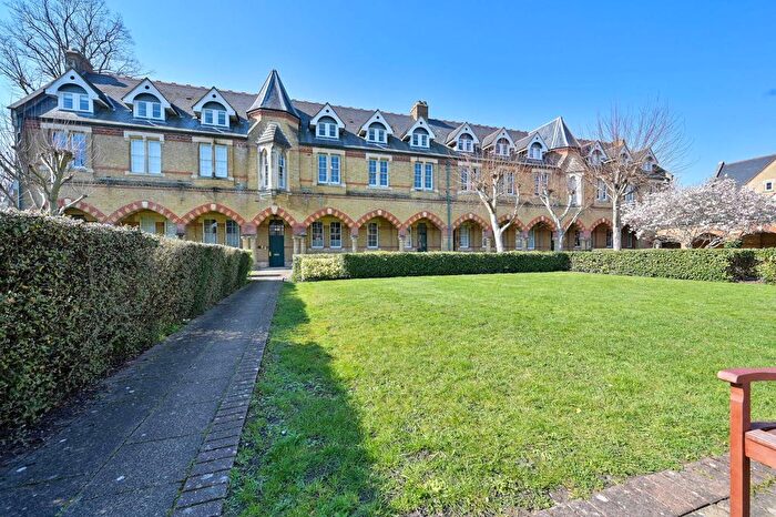 3 Bedroom Flat To Rent In Andrew Reed Court, Watford, WD24