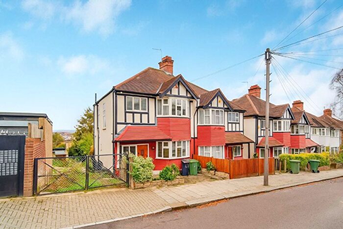 3 Bedroom Property For Sale In Baldry Gardens, Streatham, SW16