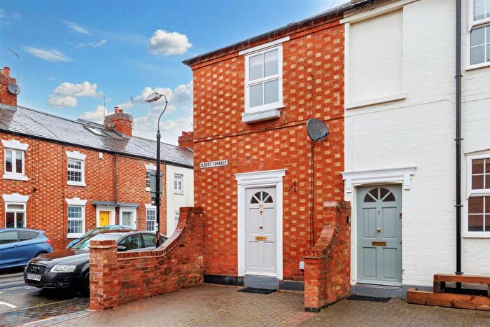 2 Bedroom End Of Terrace House For Sale In Great William Street, Stratford-Upon-Avon, CV37