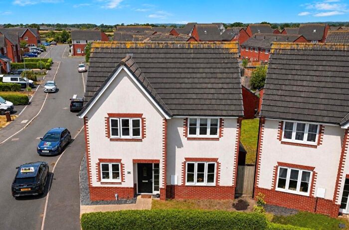 4 Bedroom Detached House For Sale In Messham Close, Broughton, CH4