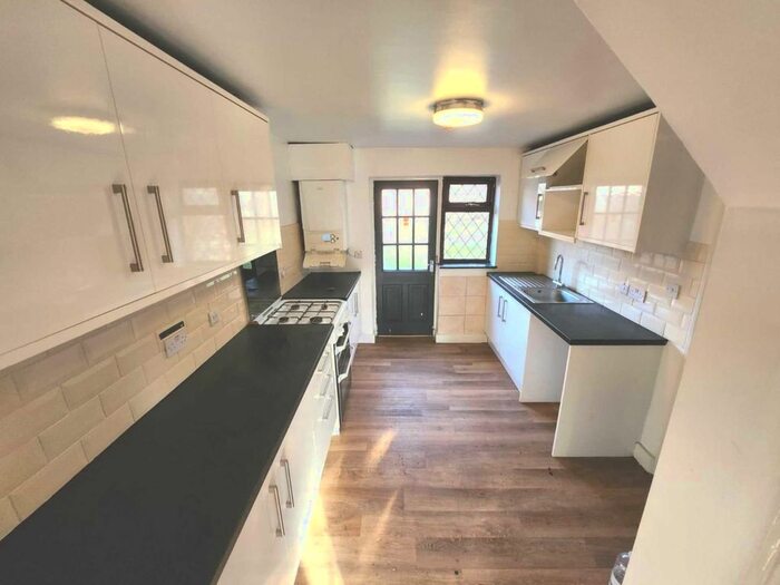 3 Bedroom Semi-Detached House To Rent In Albany Place, Aylesbury, HP19