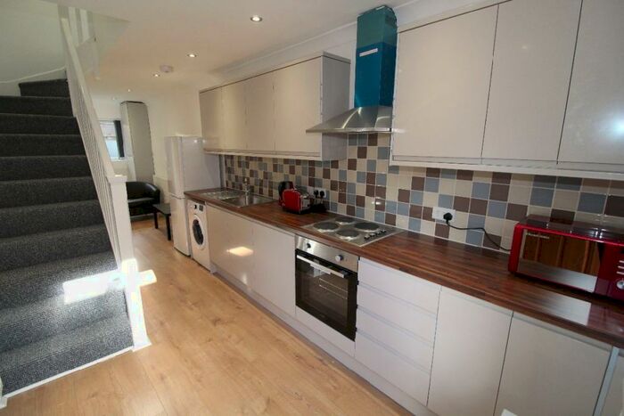 1 Bedroom Flat To Rent In Holstein Street, Preston, PR1
