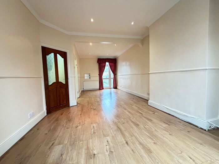 3 Bedroom Terraced House For Sale In Byron Road, Harrow, HA3