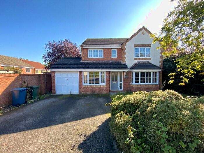 4 Bedroom House To Rent In Swallow Drive, Bingham, NG13