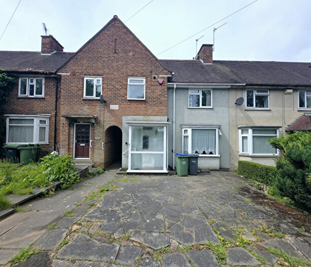 3 Bedroom Semi-Detached House To Rent In Brennand Road, Oldbury, B68