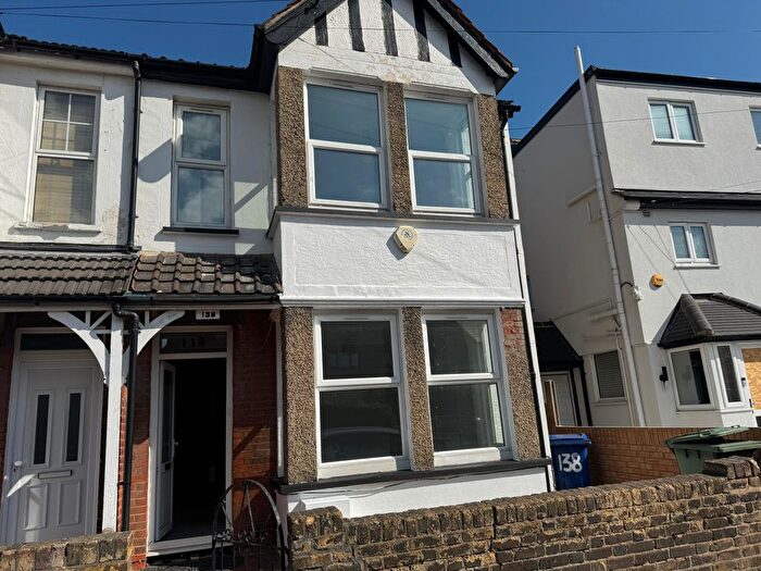 3 Bedroom Town House To Rent In Cromwell Road, Grays, London, RM17