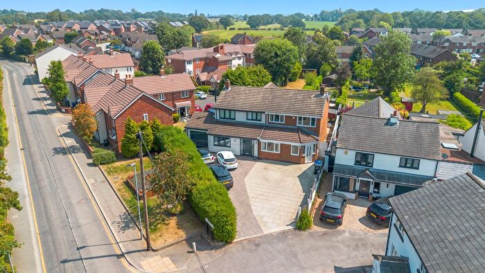 3 Bedroom Semi-Detached House For Sale In Lord Street, Croft, WA3