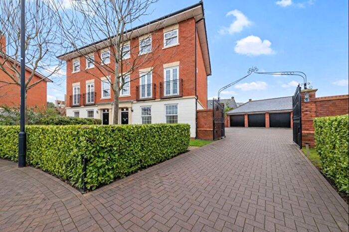 4 Bedroom Semi Detached House For Sale In Winwick Park Avenue, Winwick, WA2